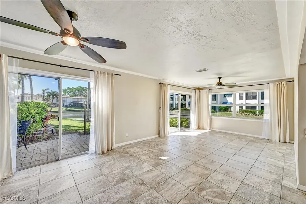 4265 Island Circle Fort Myers FL 33919