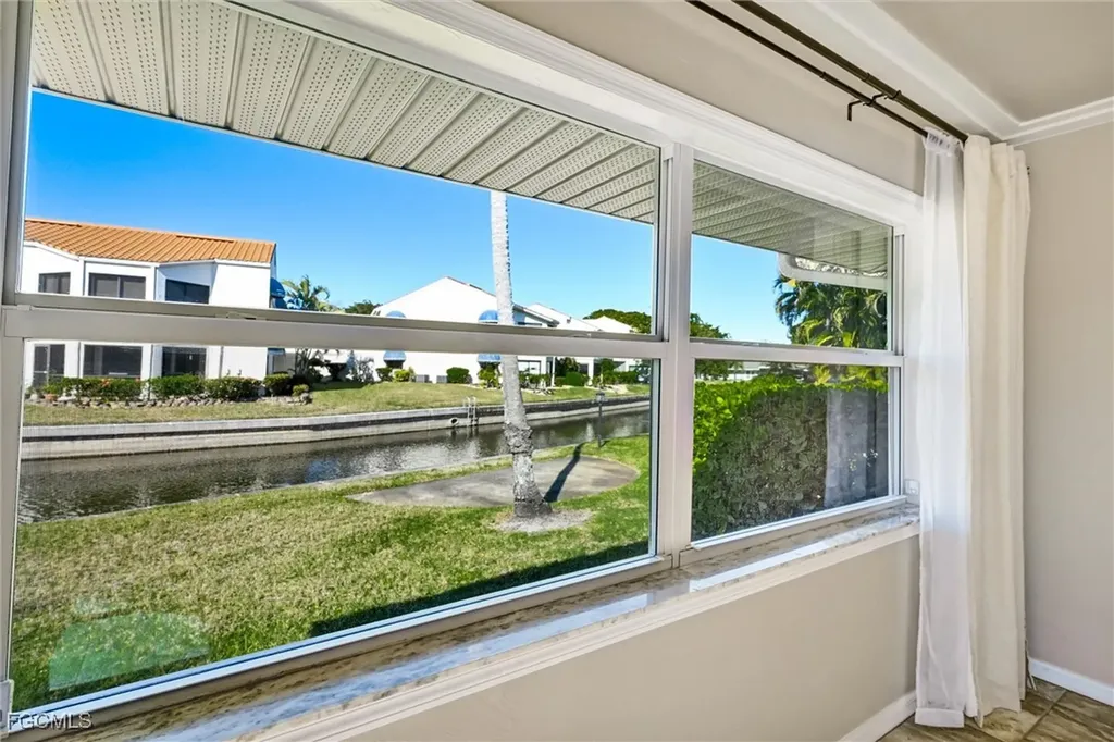 4265 Island Circle Fort Myers FL 33919