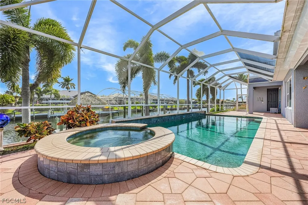 4103 SW 28th Avenue Cape Coral FL 33914