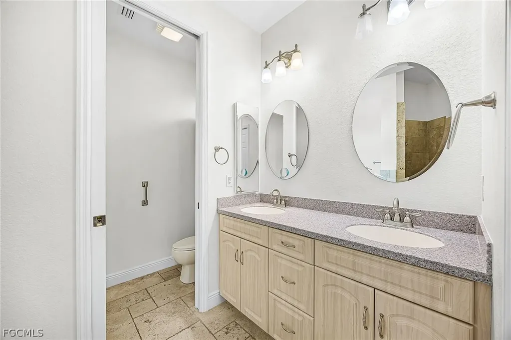 4103 SW 28th Avenue Cape Coral FL 33914