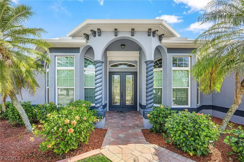 4103 SW 28th Avenue Cape Coral FL 33914