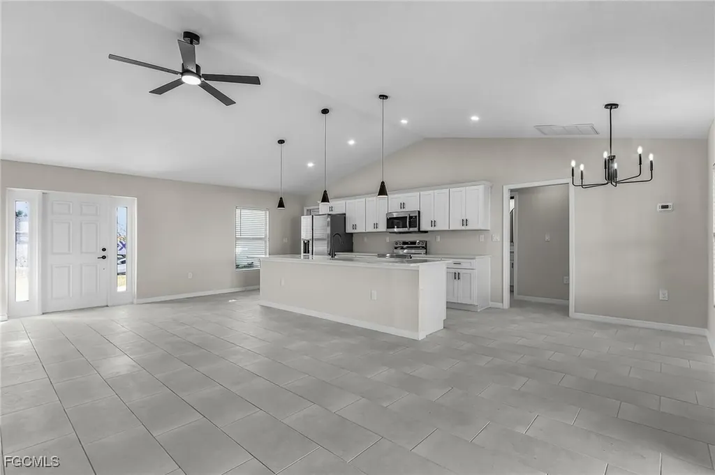 2003 NE 27th Street Cape Coral FL 33909