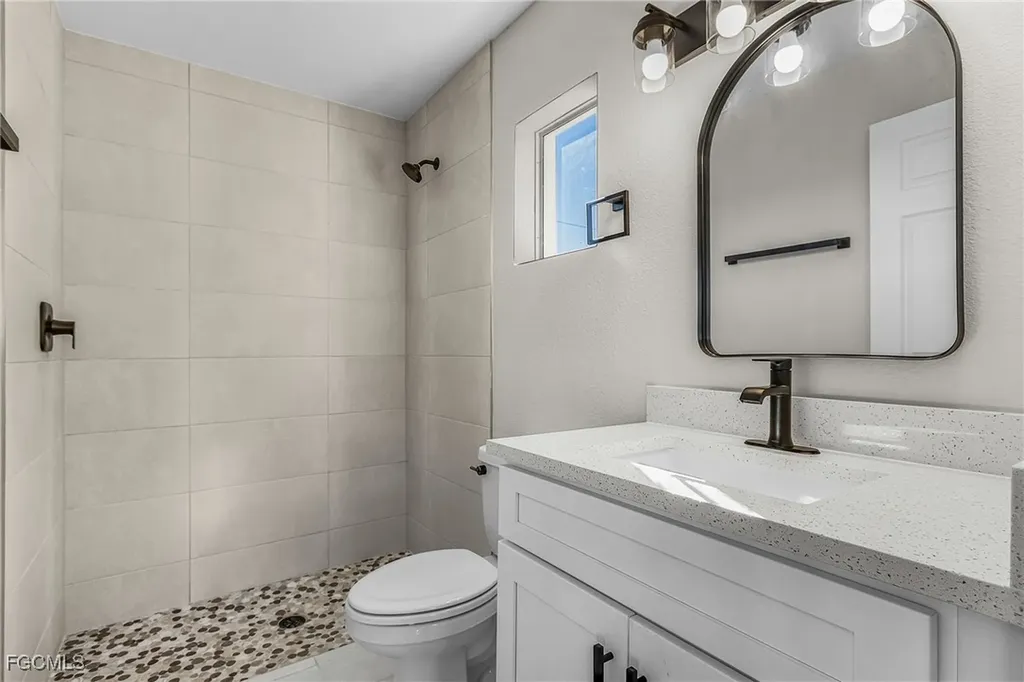 2003 NE 27th Street Cape Coral FL 33909