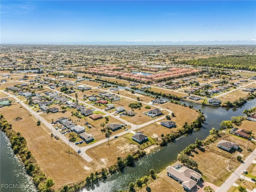 2003 NE 27th Street Cape Coral FL 33909