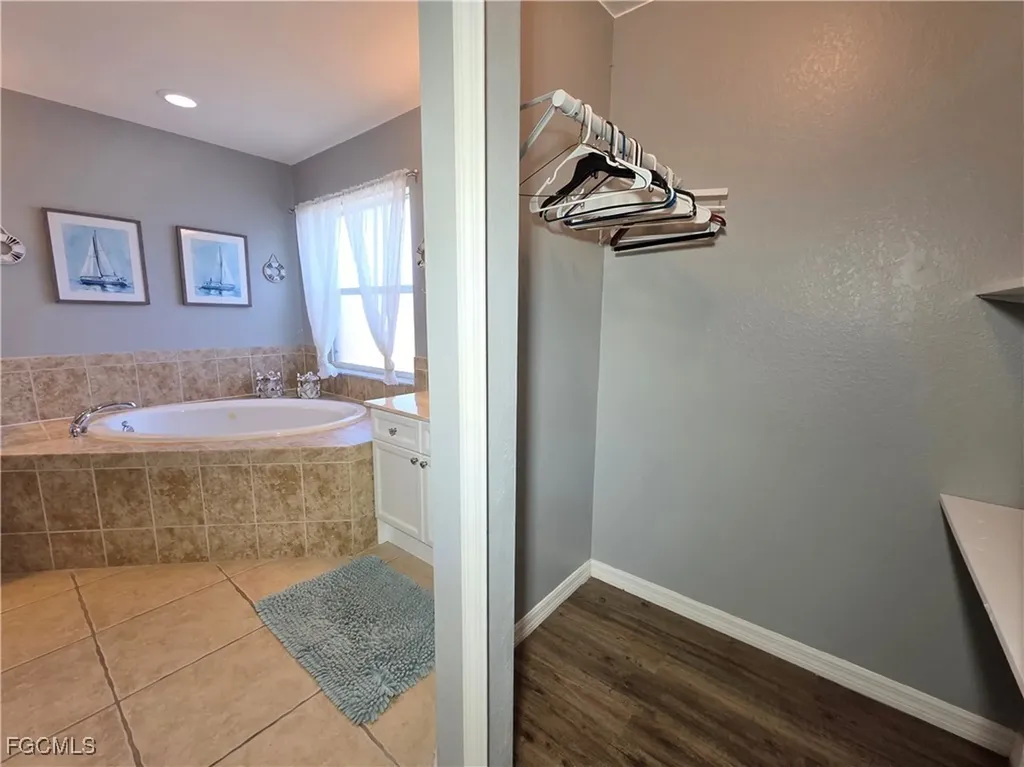 2844 NW 6th Street Cape Coral FL 33993
