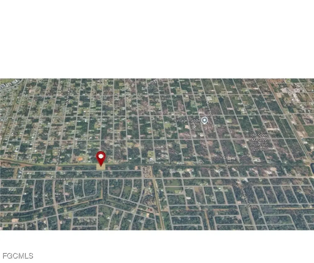 1043 Asther Street E Lehigh Acres FL 33974