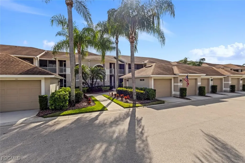 10230 Washingtonia Palm Way Fort Myers FL 33966