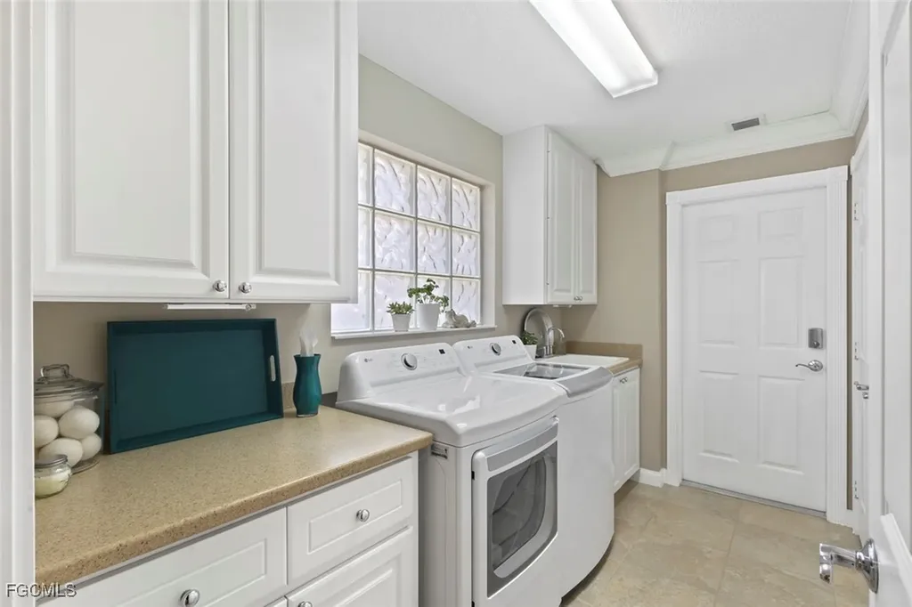 15413 Queen Angel Way Bonita Springs FL 34135