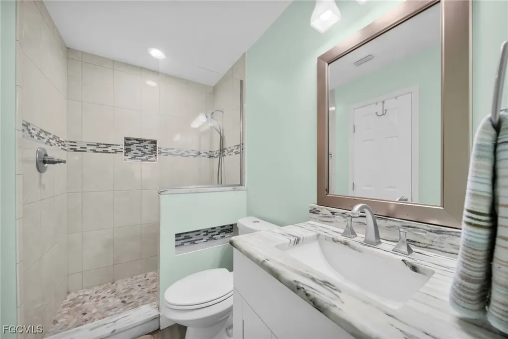 5208 Wilmington Court Cape Coral FL 33904