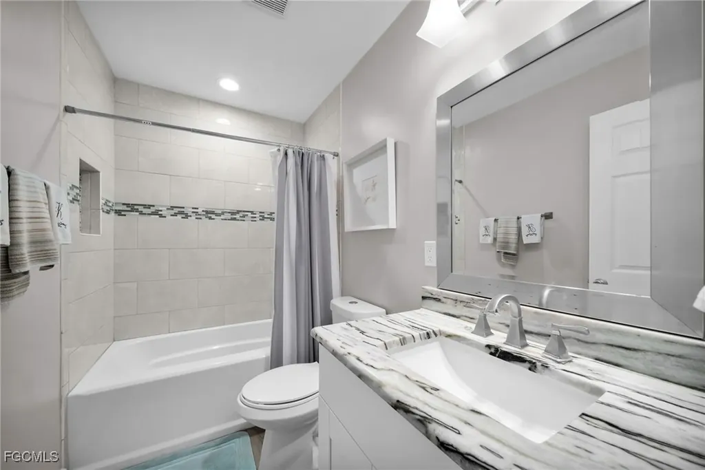 5208 Wilmington Court Cape Coral FL 33904