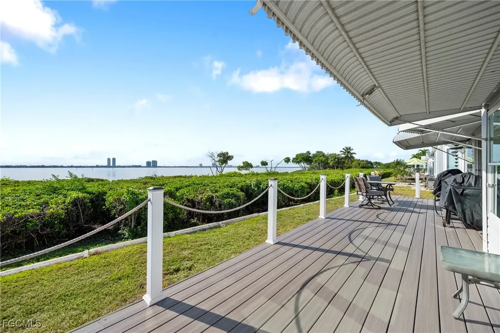 5546 Adam Drive North Fort Myers FL 33917