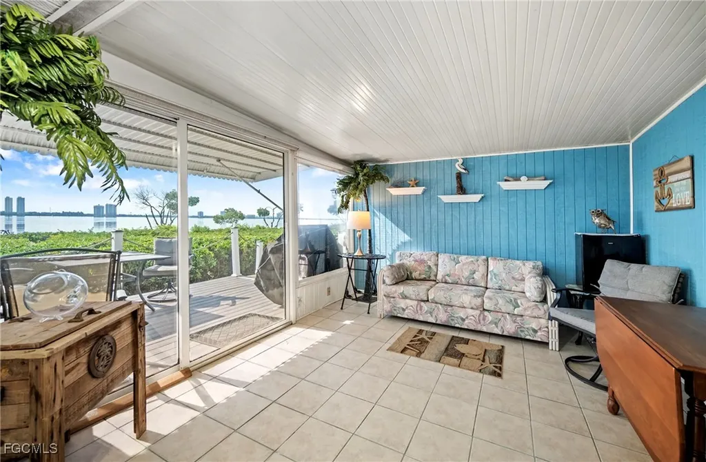 5546 Adam Drive North Fort Myers FL 33917