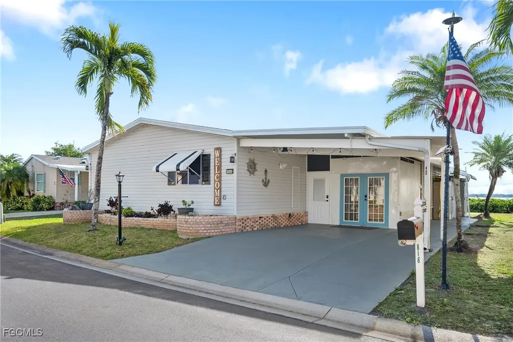 5546 Adam Drive North Fort Myers FL 33917