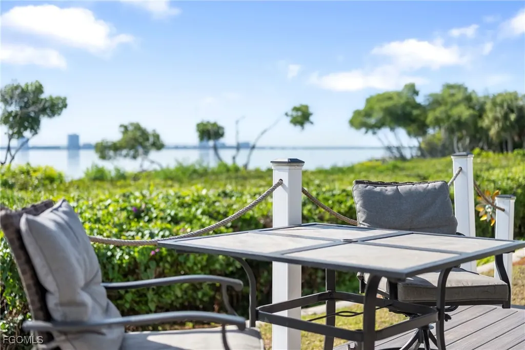 5546 Adam Drive North Fort Myers FL 33917