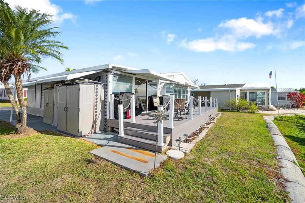 5546 Adam Drive North Fort Myers FL 33917