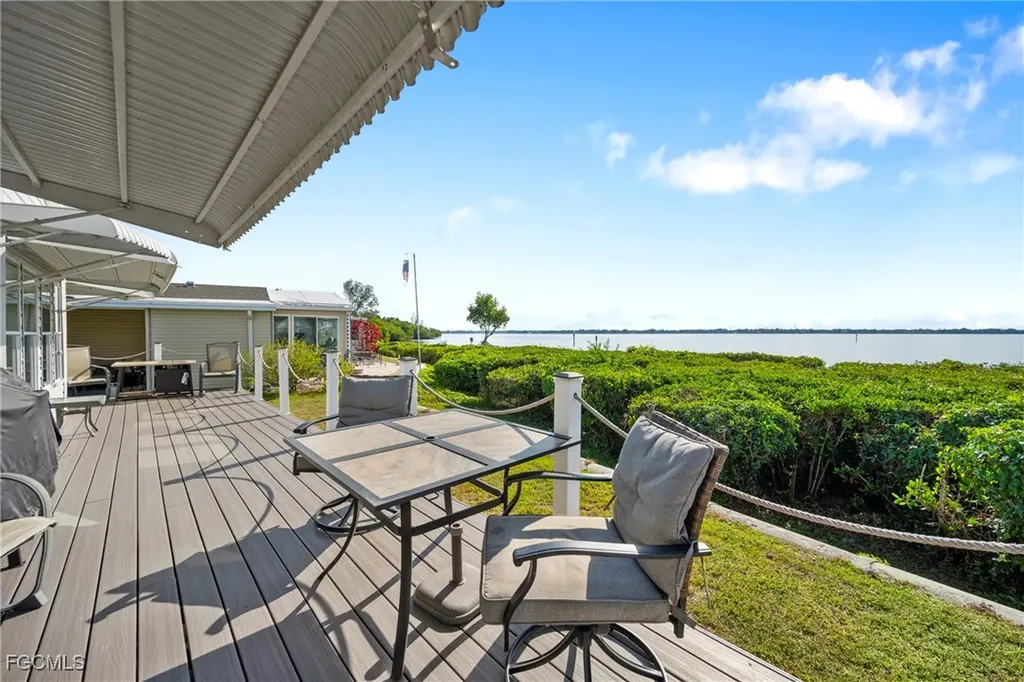 5546 Adam Drive North Fort Myers FL 33917