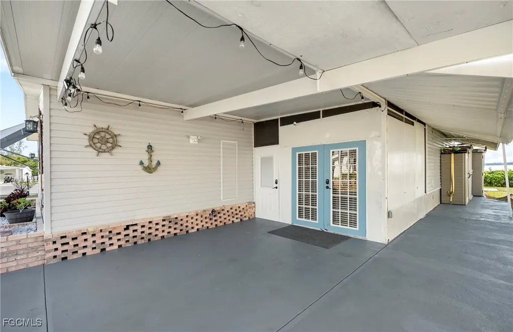 5546 Adam Drive North Fort Myers FL 33917