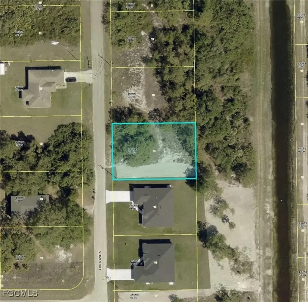 467 Long Avenue S Lehigh Acres FL 33974
