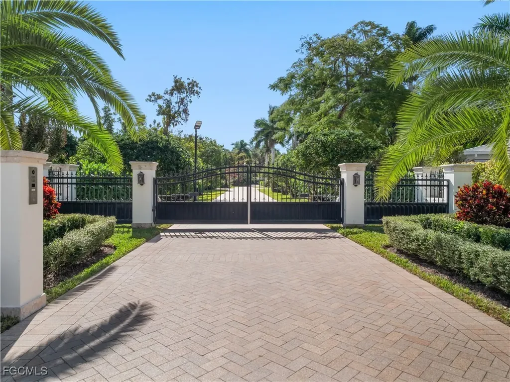 1240 Coconut Drive Fort Myers FL 33901