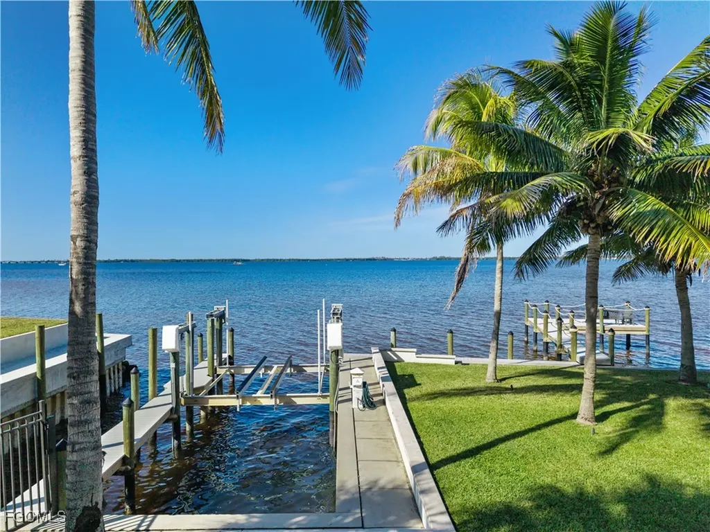 1240 Coconut Drive Fort Myers FL 33901