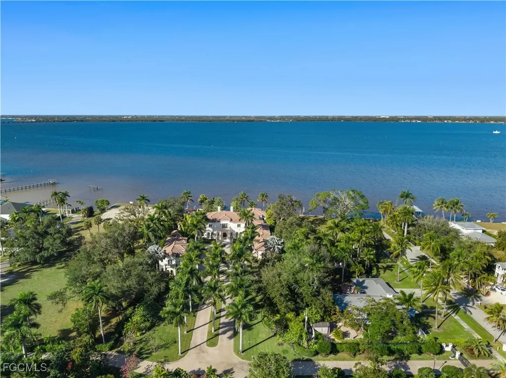 1240 Coconut Drive Fort Myers FL 33901