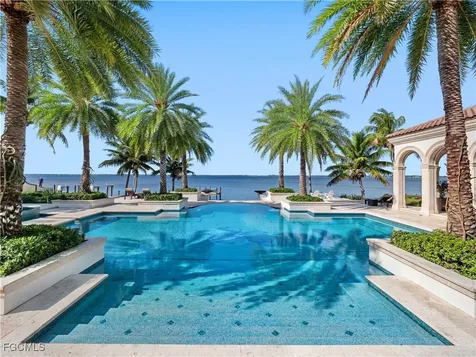 1240 Coconut Drive Fort Myers FL 33901