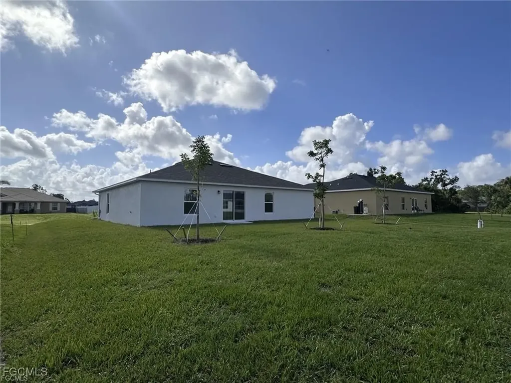 3206 NE 14th Place Cape Coral FL 33993