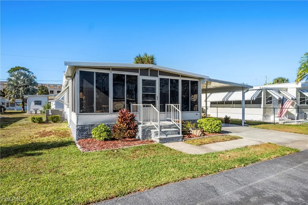 204 Harvest Lane North Fort Myers FL 33917