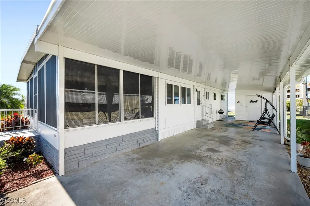 204 Harvest Lane North Fort Myers FL 33917