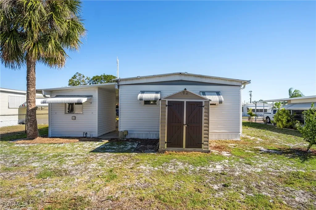 204 Harvest Lane North Fort Myers FL 33917