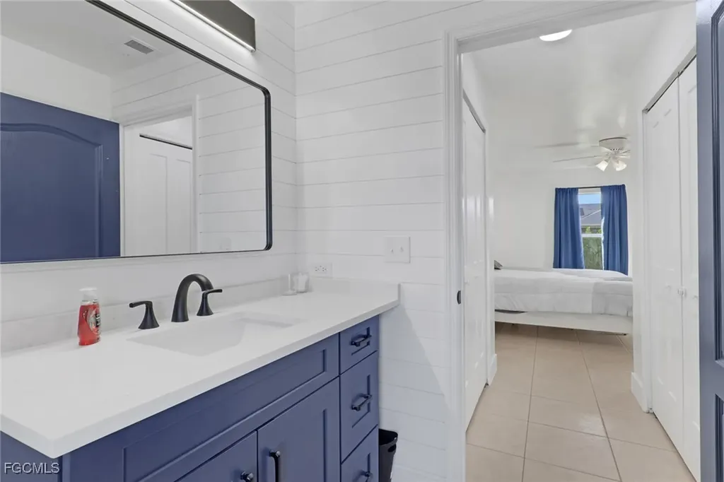1110 NE 6th Place Cape Coral FL 33909