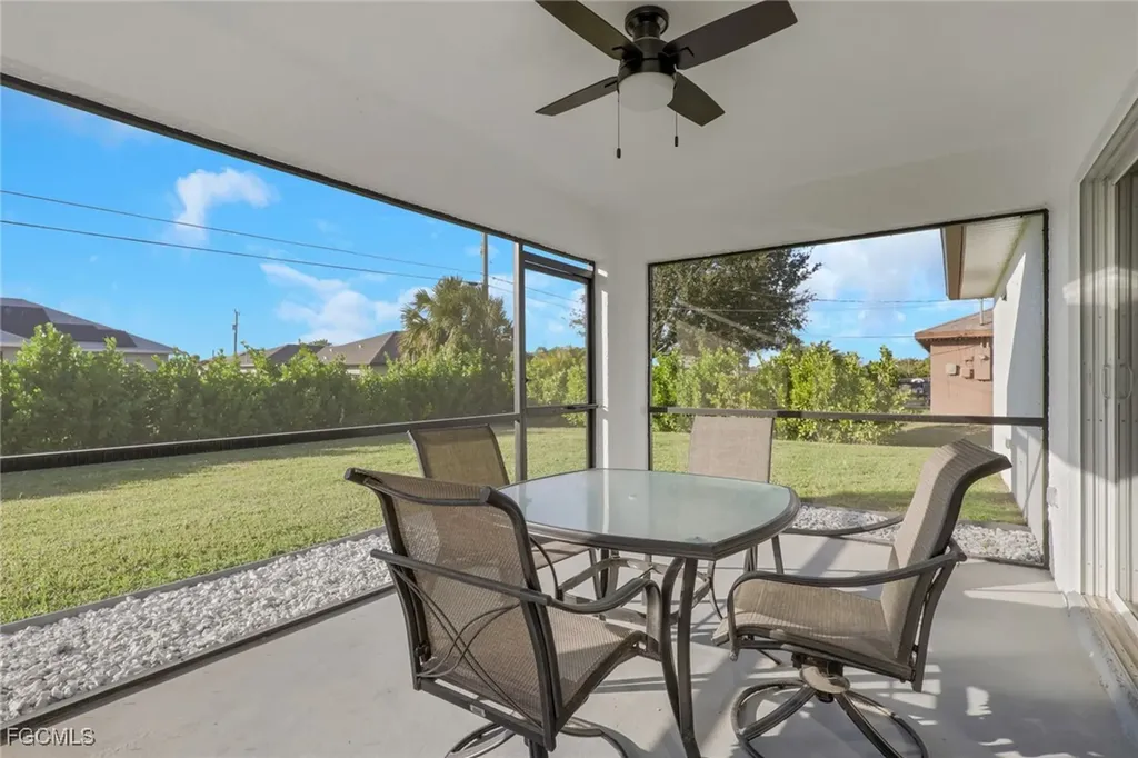 1110 NE 6th Place Cape Coral FL 33909