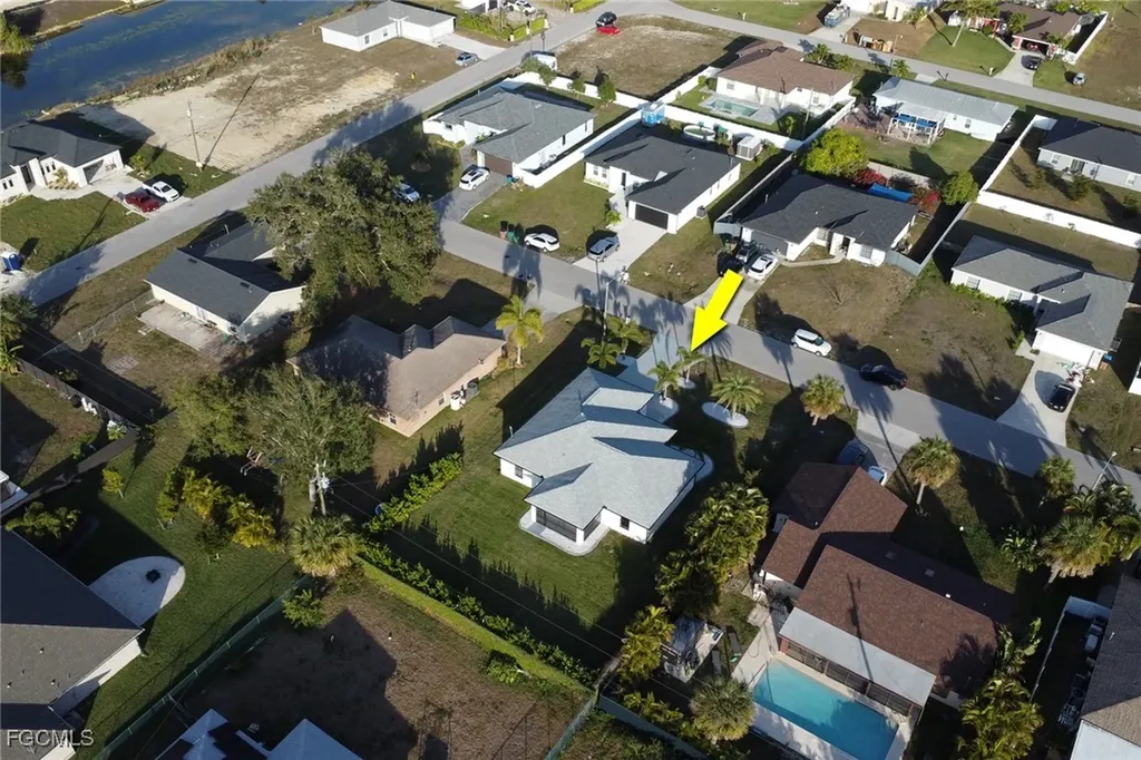 1110 NE 6th Place Cape Coral FL 33909