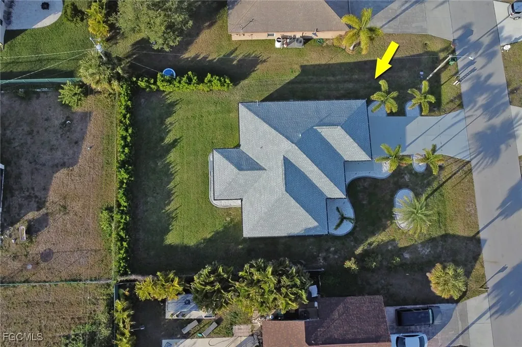 1110 NE 6th Place Cape Coral FL 33909