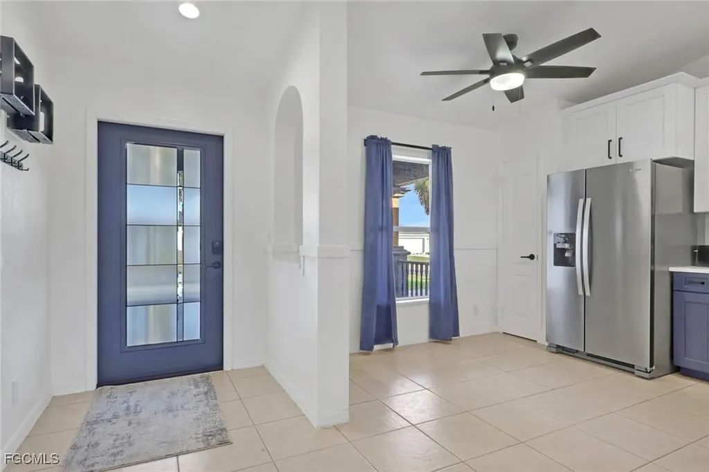 1110 NE 6th Place Cape Coral FL 33909