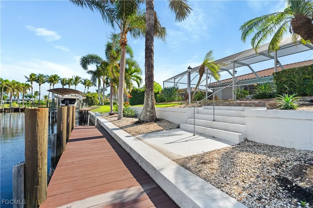 1011 S Town And River Drive Fort Myers FL 33919