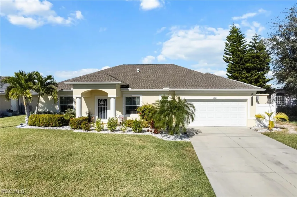 1221 SW 27th Street Cape Coral FL 33914