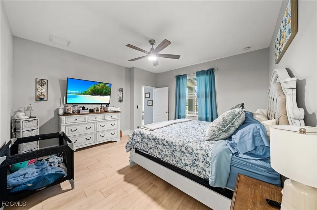 1221 SW 27th Street Cape Coral FL 33914