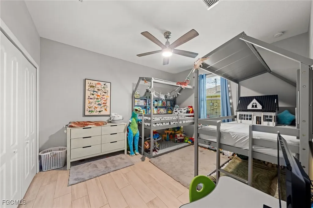 1221 SW 27th Street Cape Coral FL 33914
