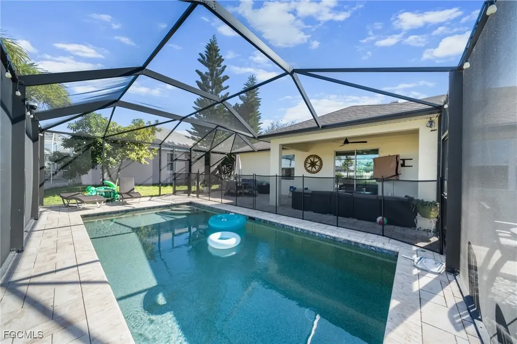 1221 SW 27th Street Cape Coral FL 33914