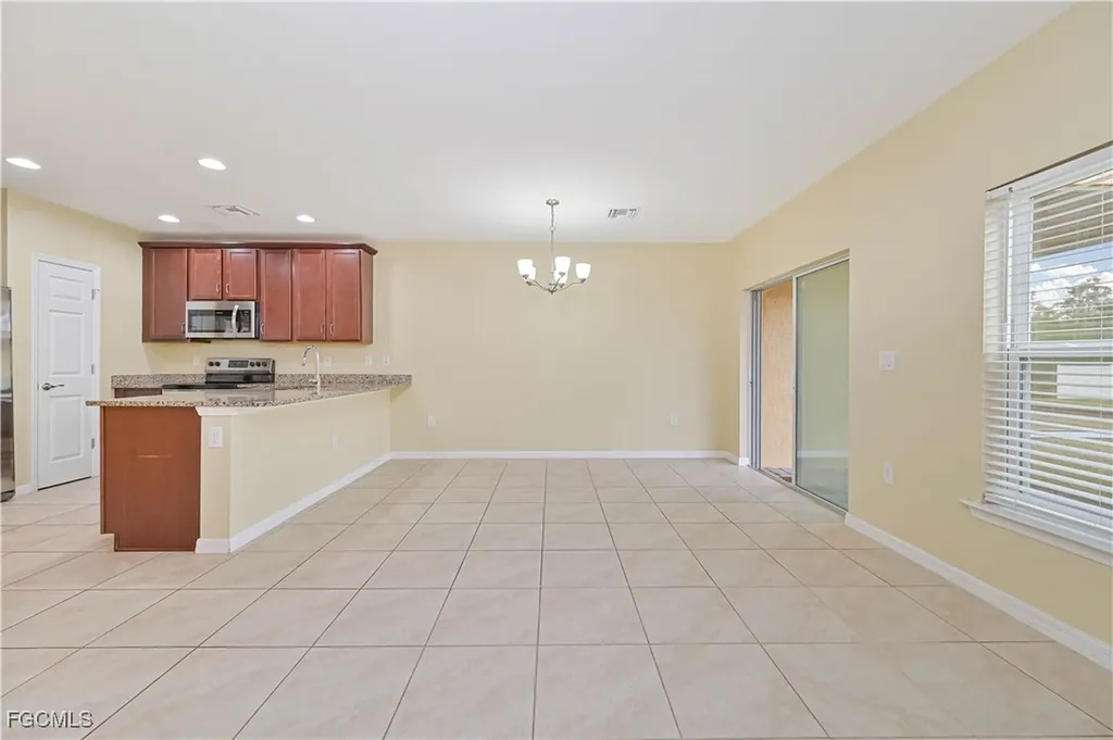 3739 Crofton Court Fort Myers FL 33916