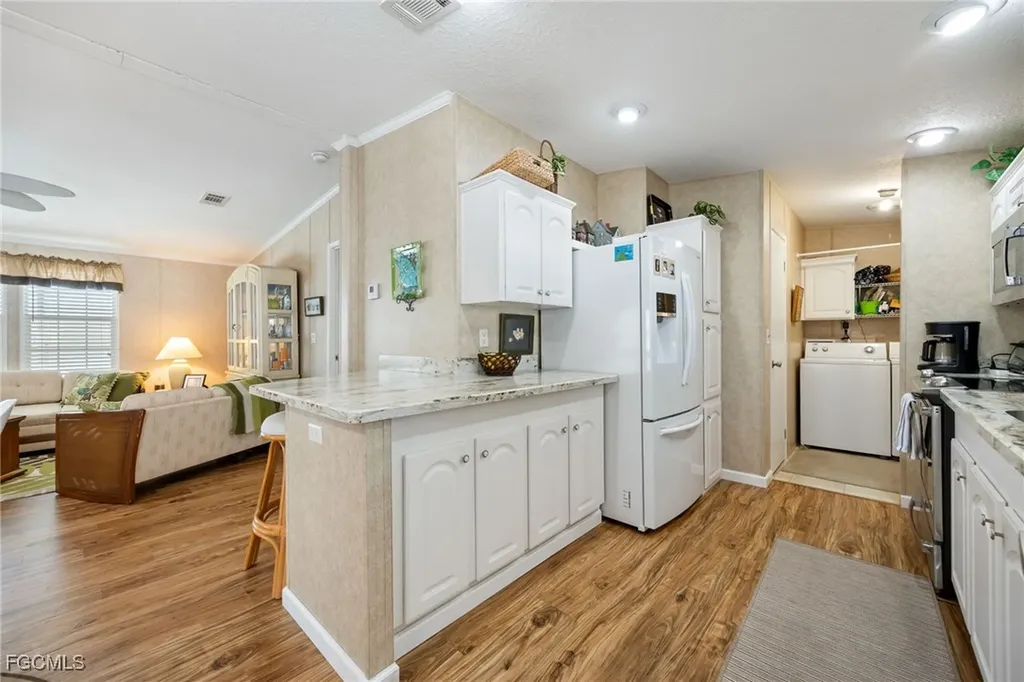 438 Snead Drive North Fort Myers FL 33903