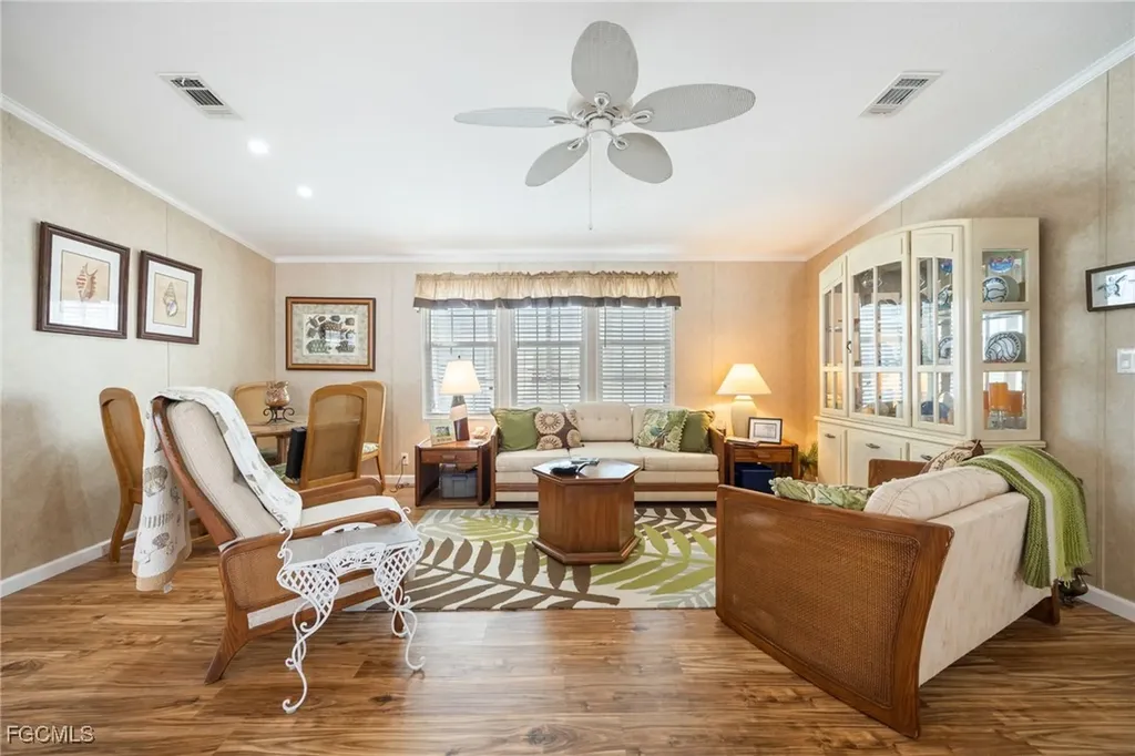 438 Snead Drive North Fort Myers FL 33903