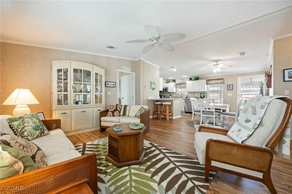 438 Snead Drive North Fort Myers FL 33903