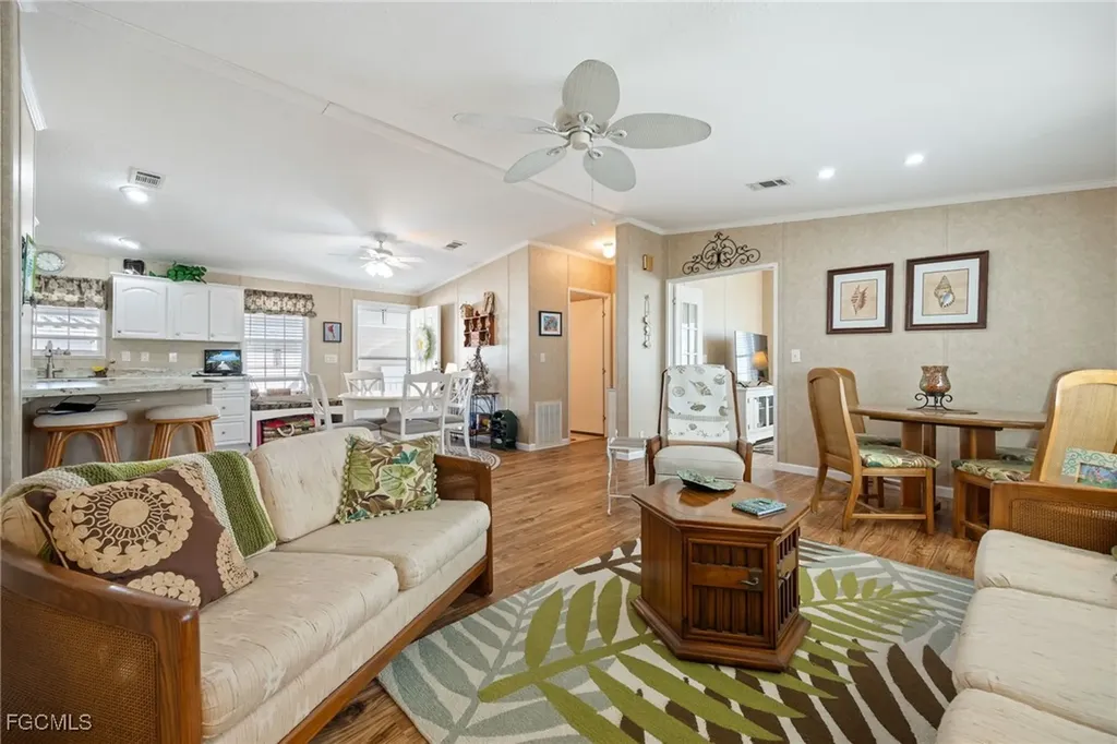 438 Snead Drive North Fort Myers FL 33903