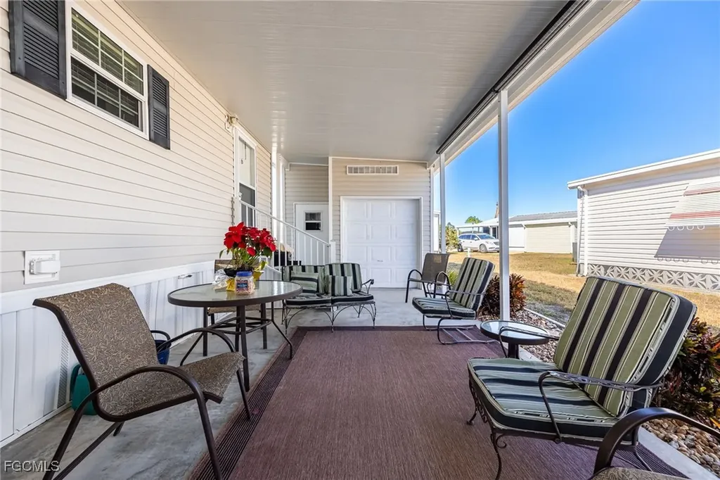 438 Snead Drive North Fort Myers FL 33903