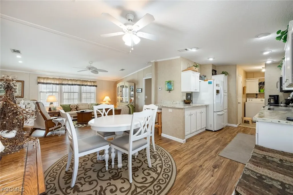 438 Snead Drive North Fort Myers FL 33903