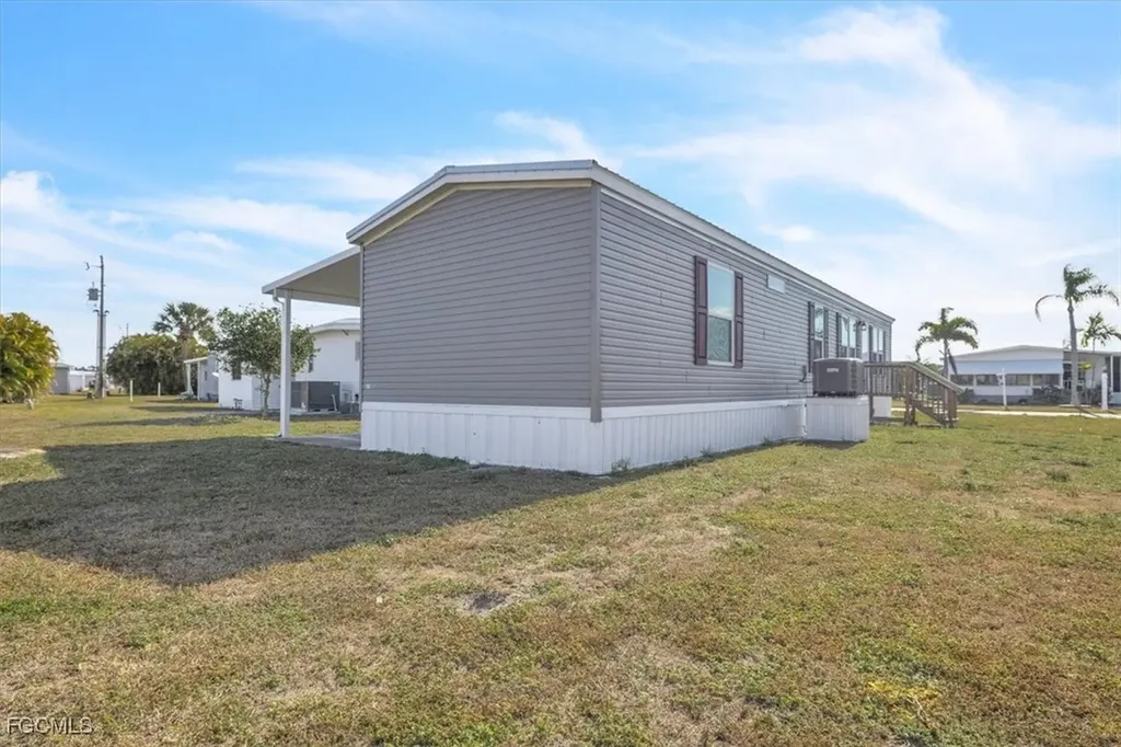 3162 Mercury Lane North Fort Myers FL 33903