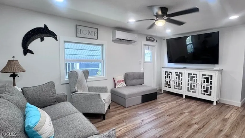 5524 Ben Franklin Lane North Fort Myers FL 33917