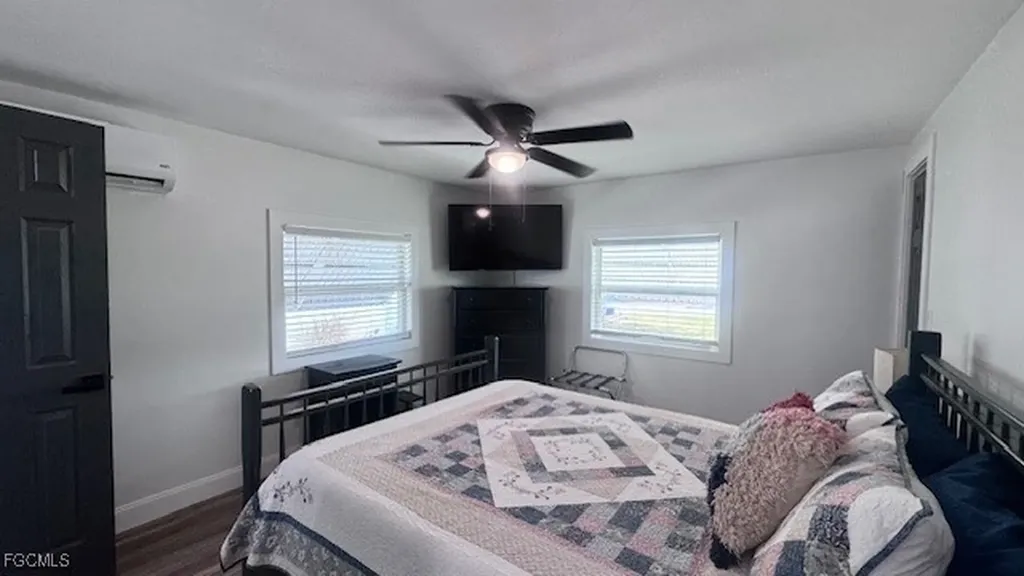 5524 Ben Franklin Lane North Fort Myers FL 33917